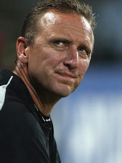 Donald to join NZ as bowling coach for CWC 2011
