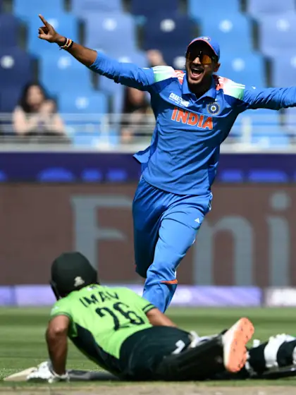 Logo of India's twin strikes in powerplay | PAK v IND | Champions Trophy 2025