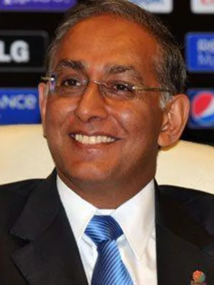 ICC brings CWC 2011 trophy to Melbourne