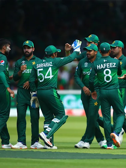 Pakistan announce contracts, Hafeez and Malik left out
