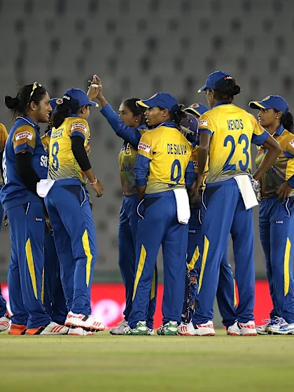 Sri Lanka Women braves Metcalfe brilliance