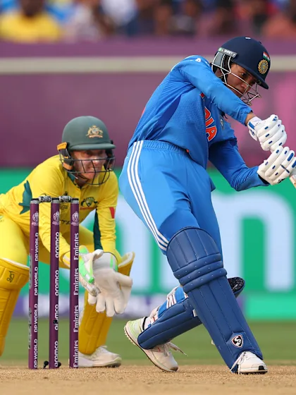 Mandhana brings up 5000 ODI runs in style | CWC25