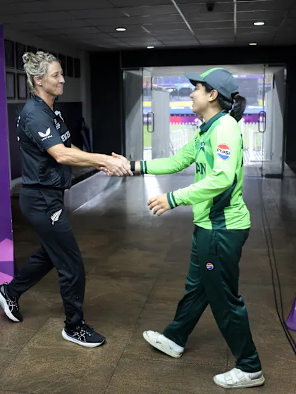 Match abandoned between New Zealand and Pakistan as South Africa progress