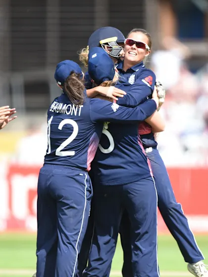 England storms into semi-finals with big win