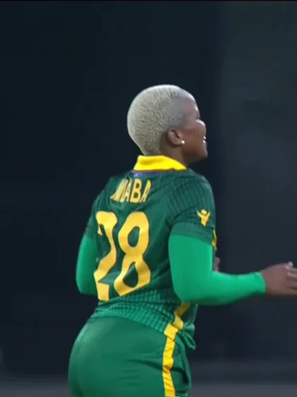 Lea Tahuhu - Wicket - New Zealand Women vs South Africa Women
