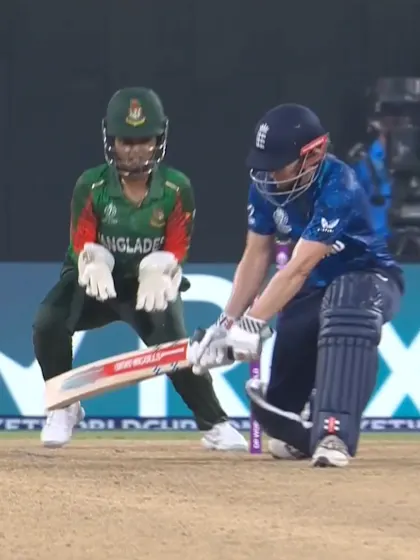 Heather Knight's precise reverse sweep | CWC25