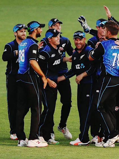 Australia brings in Khawaja for second ODI 