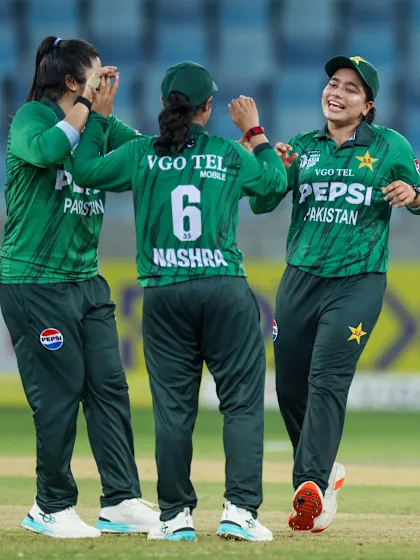 Sundhu's spell powers Pakistan into Asia Cup semi-finals