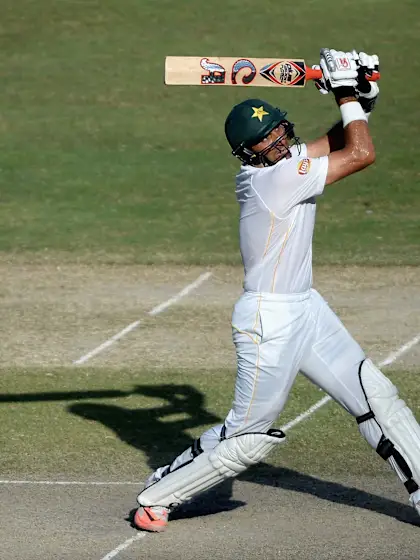 Pakistan stretches lead after Younus, Misbah half-centuries