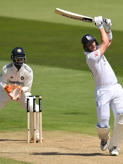 Landmark Brook-Smith stand cuts India gains