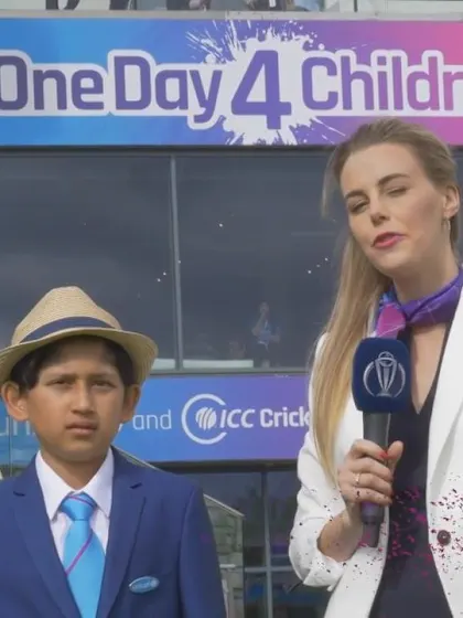 One day 4 Children - Elma meets a young India fan