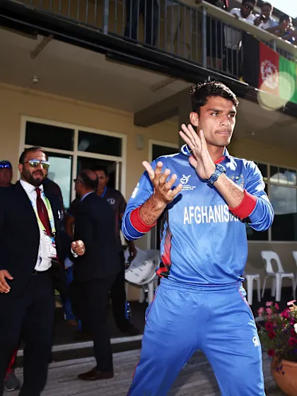 Pre-game: Naveen-Ul-Haq speaks with us upon arrival at the ground