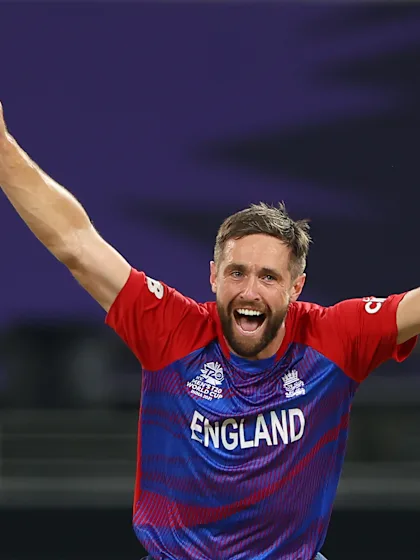 Woakes torments Australia once again