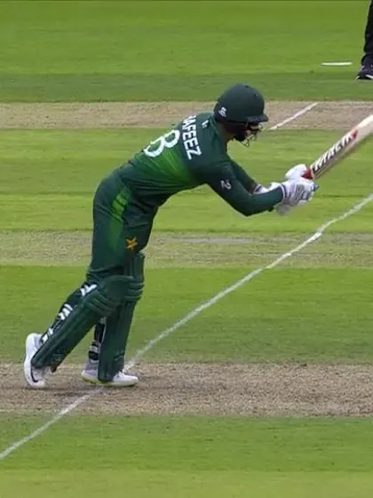 CWC19: IND v PAK - Hafeez is caught in the deep off the bowling of Pandya
