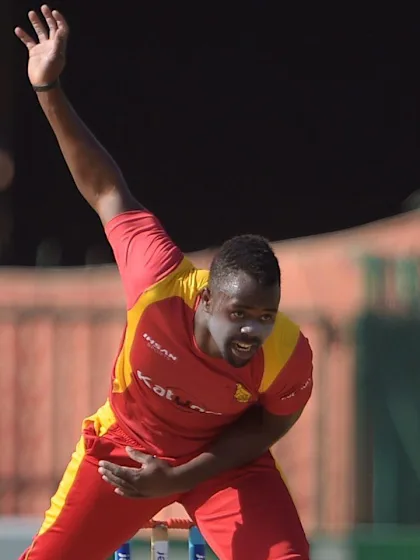 Vitori allowed to resume bowling in international cricket