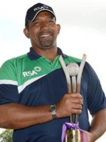 Simmons looking for Irish to show character as they look to square Bangladesh Series