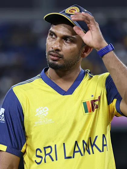 LIVE: Sri Lanka elect to field against New Zealand in key clash