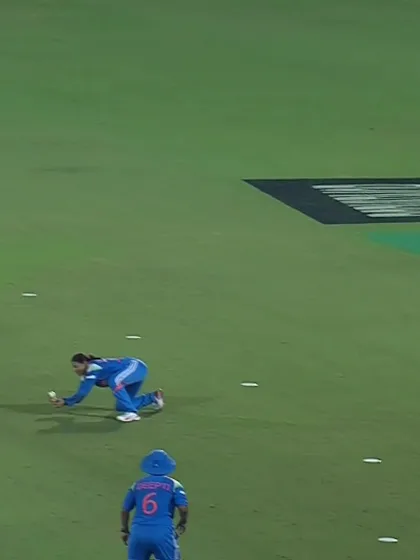 Alyssa Healy - Wicket - India Women vs Australia Women