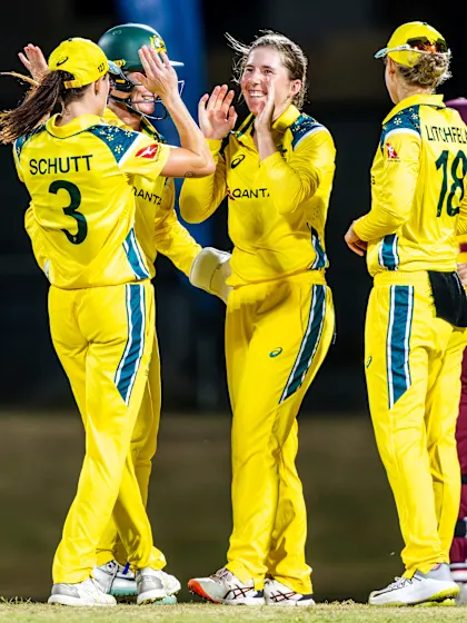 Fifteen on the trot as dominant Aussies clinch ODI series