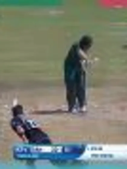 ICC U19 CWC: NZ v BAN – Parvez Hossain attempts a leave, gloves it to the keeper