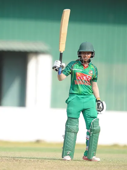 Bowlers, Akhter spur Bangladesh