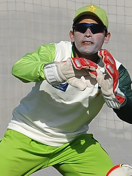 Adnan Akmal and Robin Peterson fined under ICC Code of Conduct