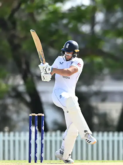 Two changes as England name team for Boxing Day Ashes Test