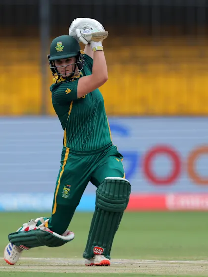 Wolvaardt's first-ball cover drive for four | CWC25