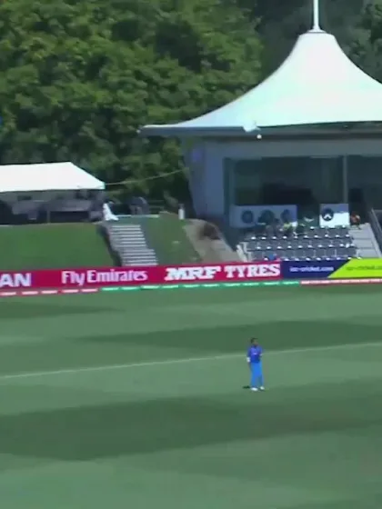 U19CWC Nissan Play of the Tournament - Shubman Gill takes a good catch running back