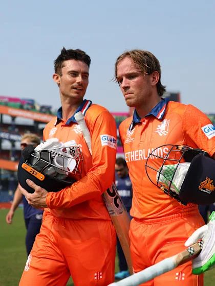 Leadership shift for Netherlands as Edwards steps down