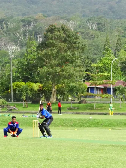 Samoa surge to maiden win