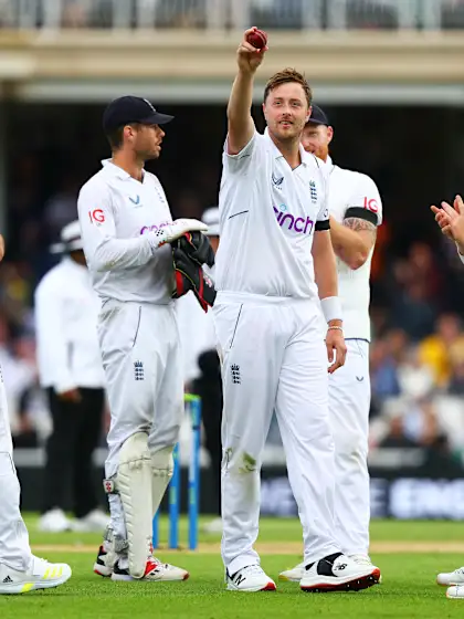 17 wickets fall on the day as final England-South Africa Test hangs in the balance