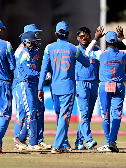 India secure semi-final spot with win over Pakistan