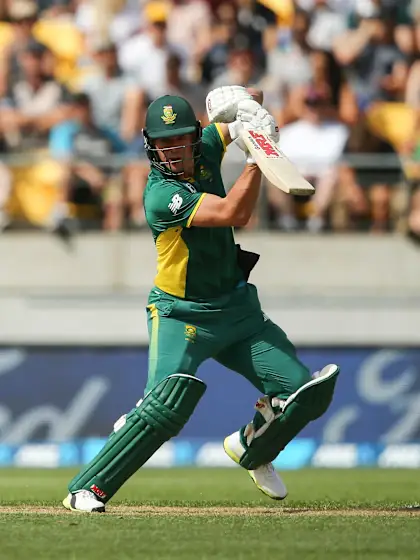 De Villiers, pacers put South Africa 2-1 in front