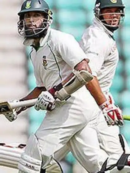 South Africa pair dominates India in 1st test