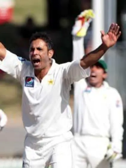 Rehman and Tanvir rise in bowlers' rankings