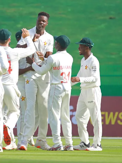 Williams half-century bolsters Zimbabwe on a day for the bowlers