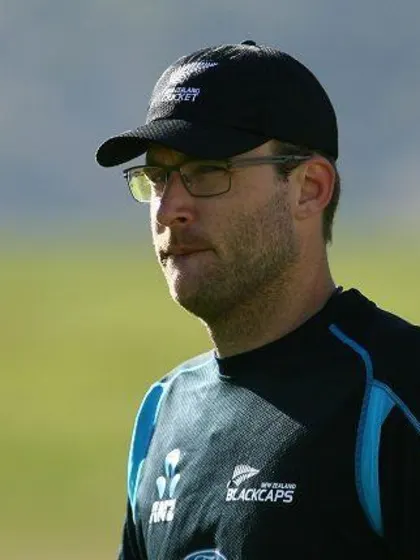 Vettori joins NZ squad early after Martin ruled out