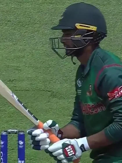 Logo of WICKET: Mahmudullah is dismissed by Jasprit Bumrah for 21