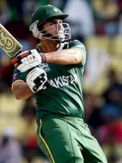 Pakistan triumph in high-scoring clash