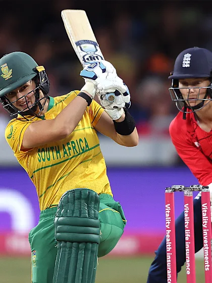 South Africa sink as Dunkley delights England