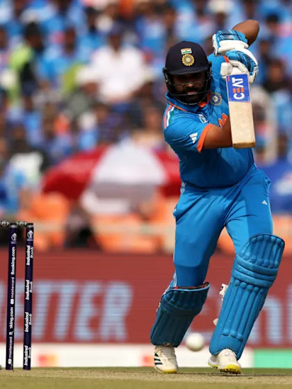 Rohit hits the first boundaries of the final | CWC23