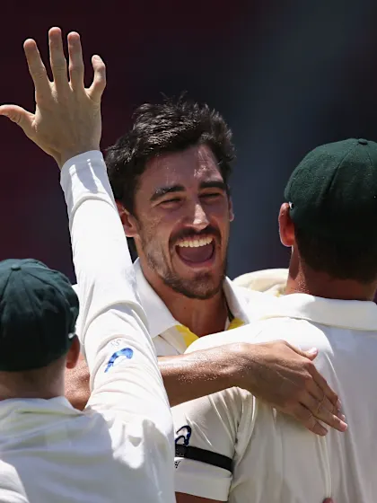 Australia edges ahead after 13-wicket day