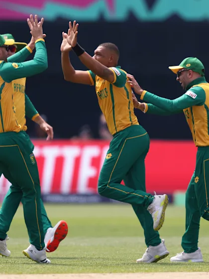 South Africa beat Sri Lanka as impressive bowling display lights up New York 