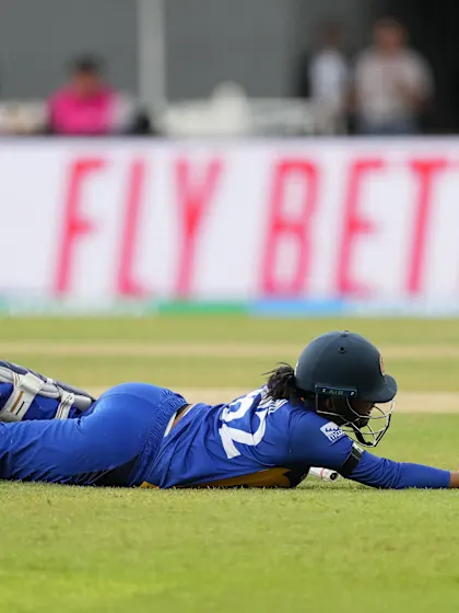 Gunarathne stretchered off against South Africa | CWC25