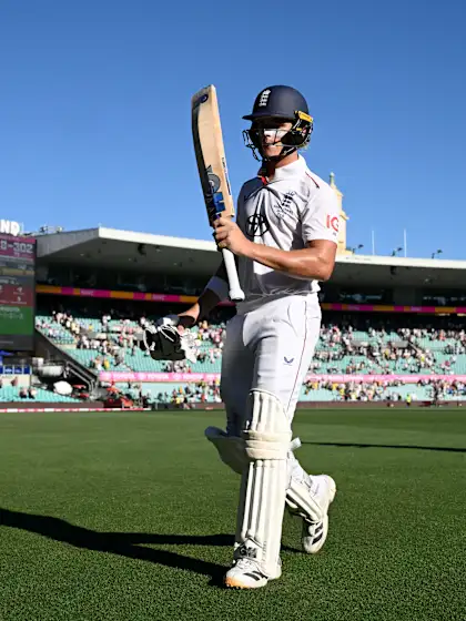 Bethell shines in Sydney with Australia in firm control