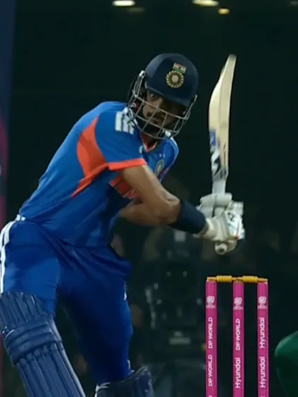 Axar clears the ropes with ease | T20WC 2026 Warm-up