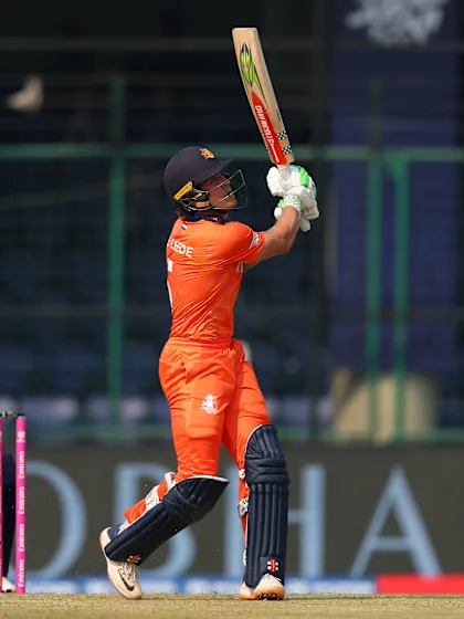 Picked up and sent away by Bas de Leede | T20WC 2026