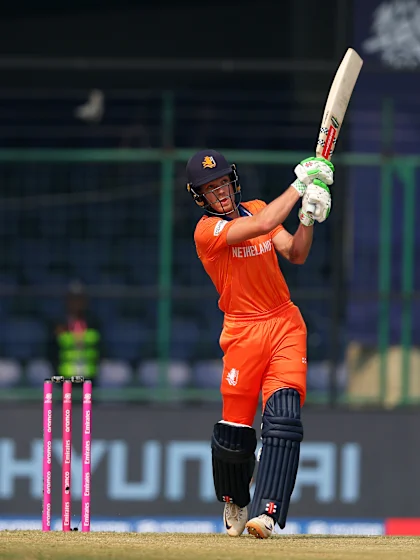 Bas de Leede powers one clear | T20WC 2026