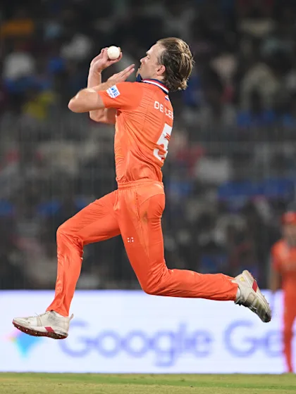 Bas de Leede steps in for a crucial blow | T20WC 2026